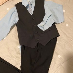 VAN HEUSEN 4 piece suit (10)